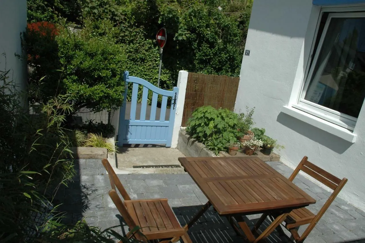 Maisonnette A Etables ; La Bleue