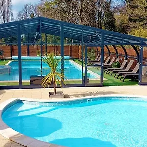 Campingplatz Glamping Terre&mer, Étables